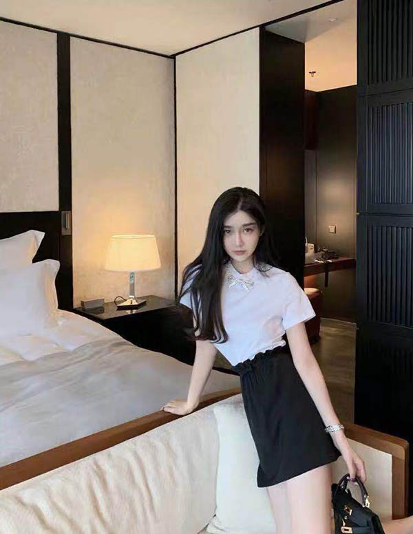 纽约外围女大学生